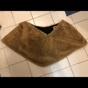 House of Fluff Faux Fur Tan Stole